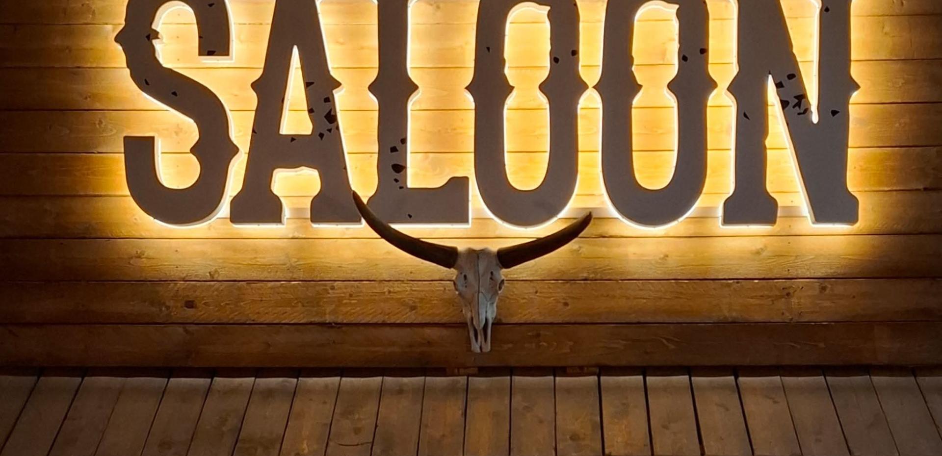 4Chiefs Saloon
