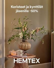 koristeet ja kynttilät